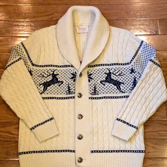 Lord Jim Sweaters - Vintage Lord Jeff men’s/women’s cream knit with blue reindeer cardigan L EUC